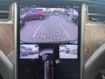 Used Tesla Model S 2019 for sale - 76228976: Photo 2