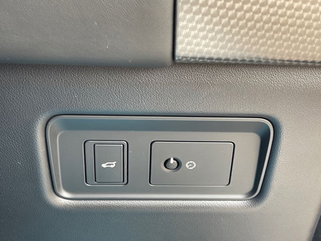 Used Land Rover Range Rover Sport 2018 for sale - 75912231: Photo 32