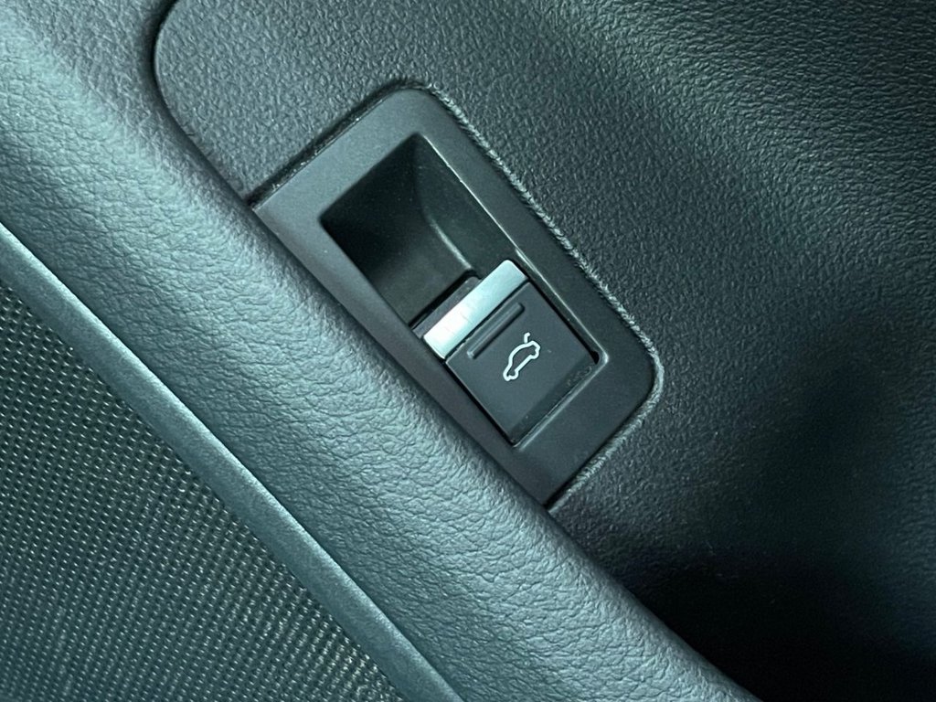 Used Audi A6 Saloon 2021 for sale - 76582438: Photo 18