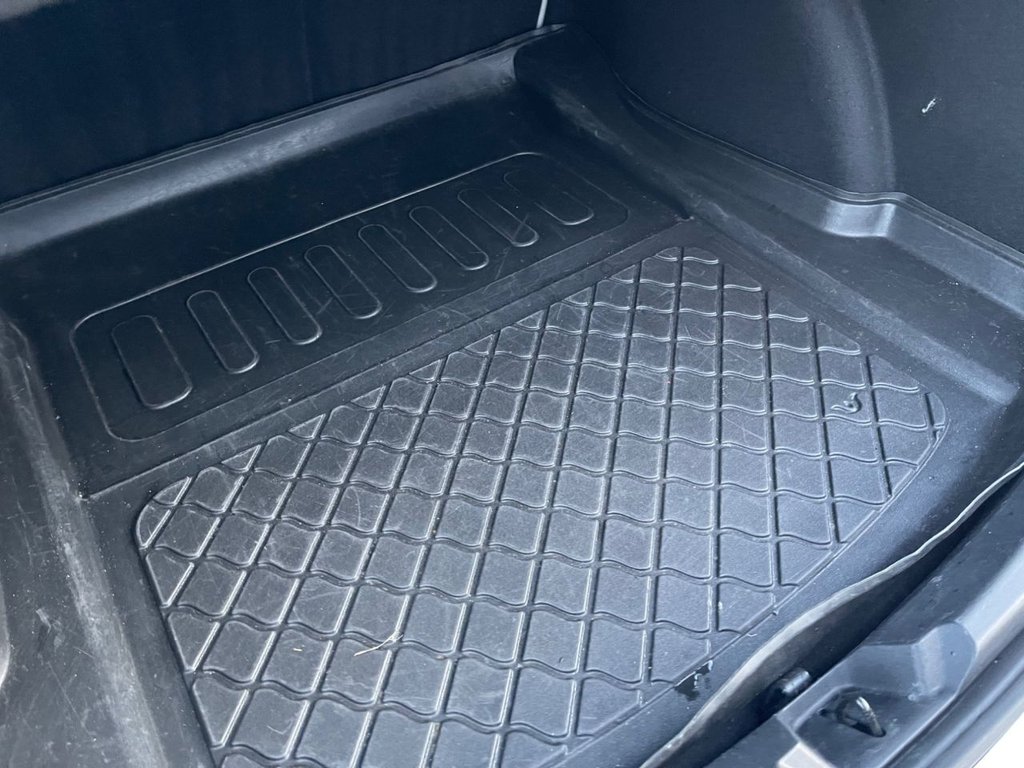 Used Tesla Model 3 2020 for sale - 76698485: Photo 32