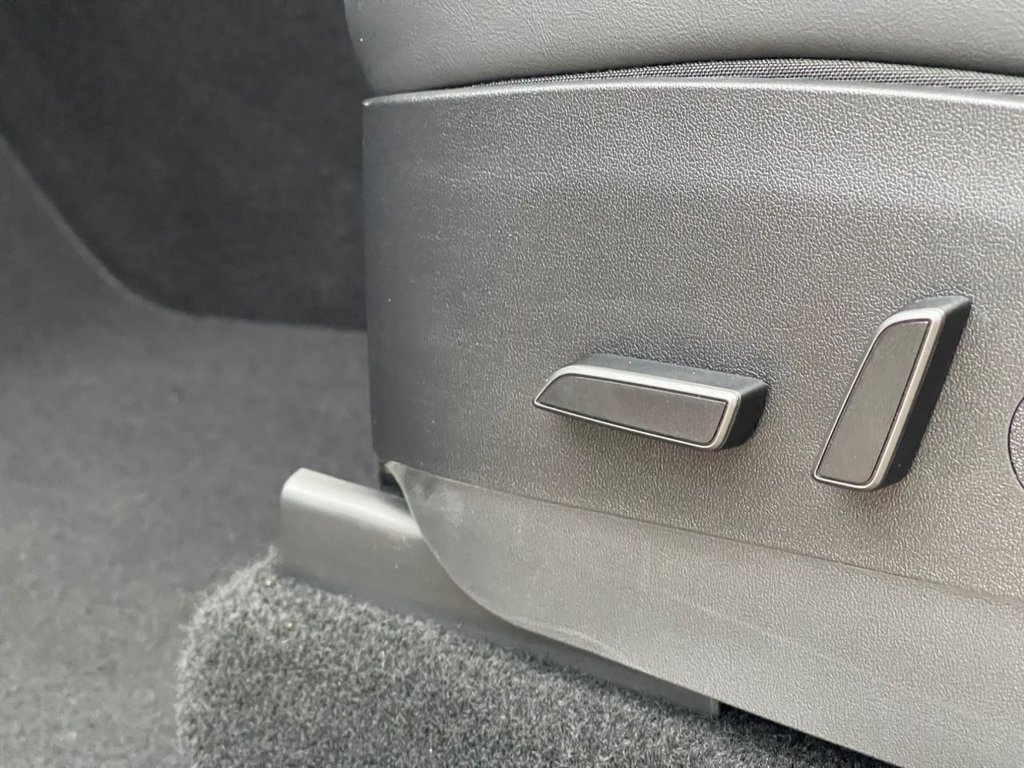 Used Tesla Model Y 2022 for sale - 76400465: Photo 15