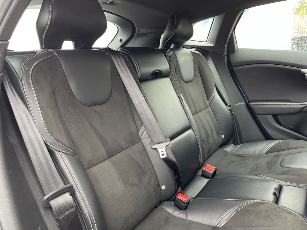 Used Volvo V40 2017 for sale - 76665683: Photo 4