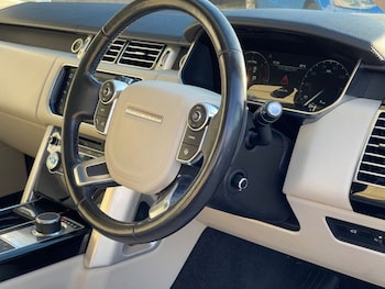 Used Land Rover Range Rover 2015 for sale - 76132308: Photo