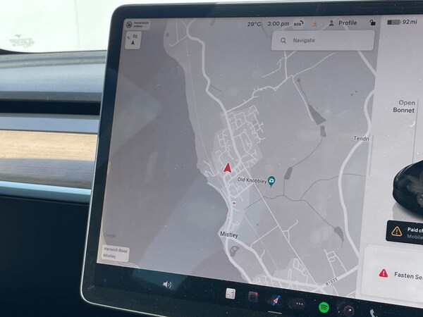 Used Tesla Model 3 2022 for sale - 75136029: Photo 2