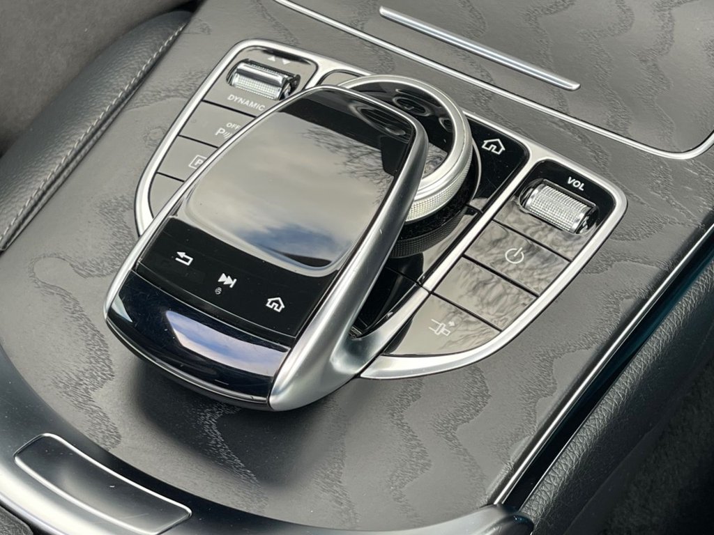 Used Mercedes-Benz C Class 2020 for sale - 77140210: Photo 17