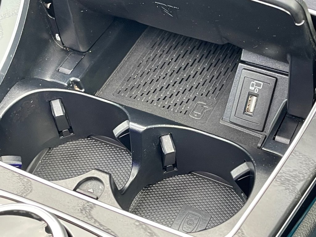 Used Mercedes-Benz C Class 2020 for sale - 77140210: Photo 8