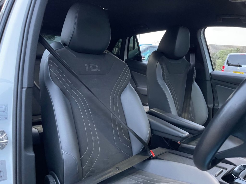 Used Volkswagen ID.4 2024 for sale - 77401357: Photo 28