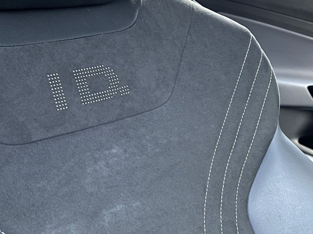 Used Volkswagen ID.4 2024 for sale - 77401357: Photo 9