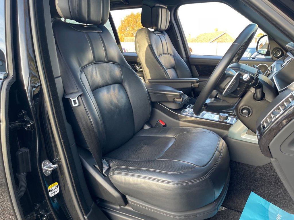 Used Land Rover Range Rover 2019 for sale - 77369179: Photo 10