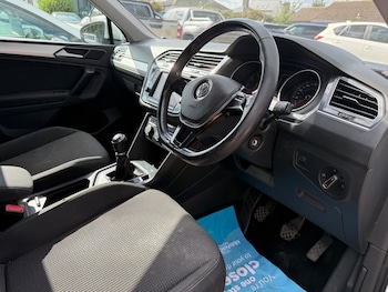 Used Volkswagen Tiguan 2017 for sale - 79338903: Photo