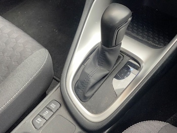 Used Toyota Yaris 2022 for sale - 78619663: Photo