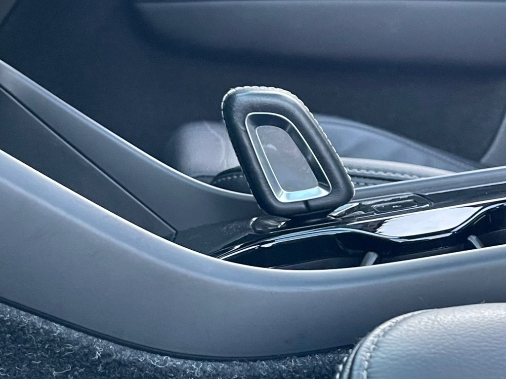 Used Volvo XC40 2021 for sale - 75533841: Photo 46