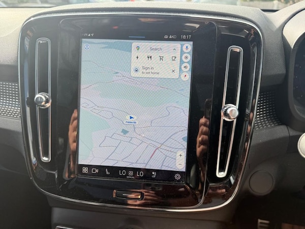 Used Volvo XC40 2021 for sale - 75533841: Photo 4