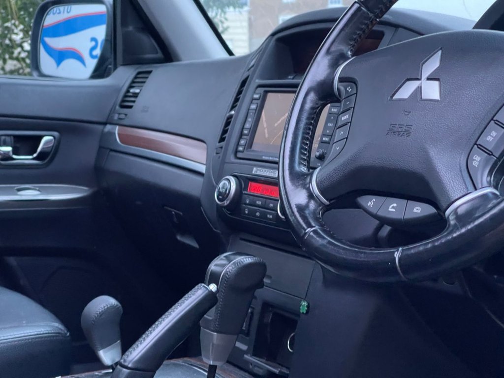 Used Mitsubishi Shogun 2012 for sale - 77328322: Photo 14