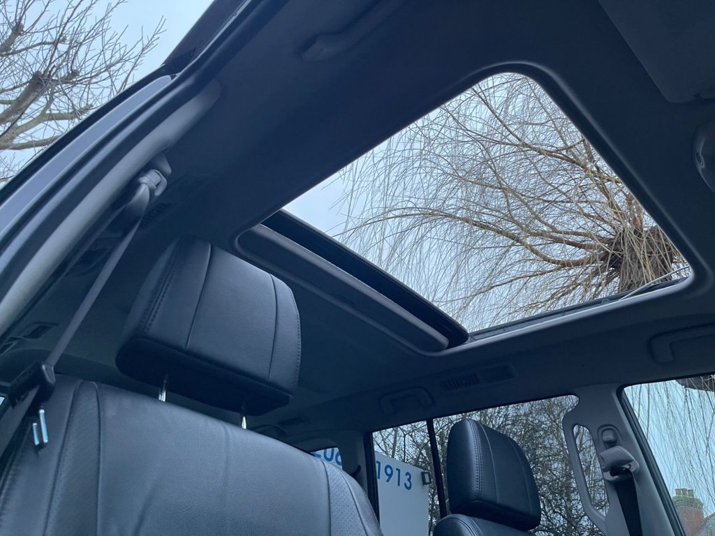 Used Mitsubishi Shogun 2012 for sale - 77328322: Photo 2