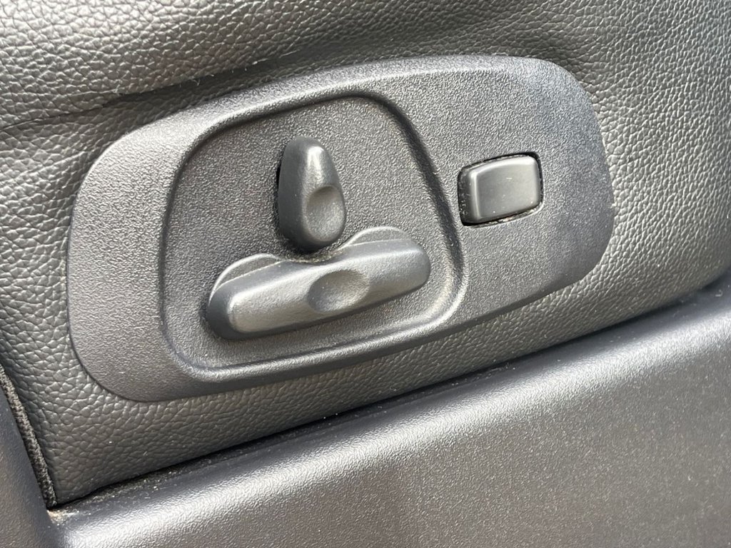 Used Mitsubishi Shogun 2012 for sale - 77328322: Photo 22