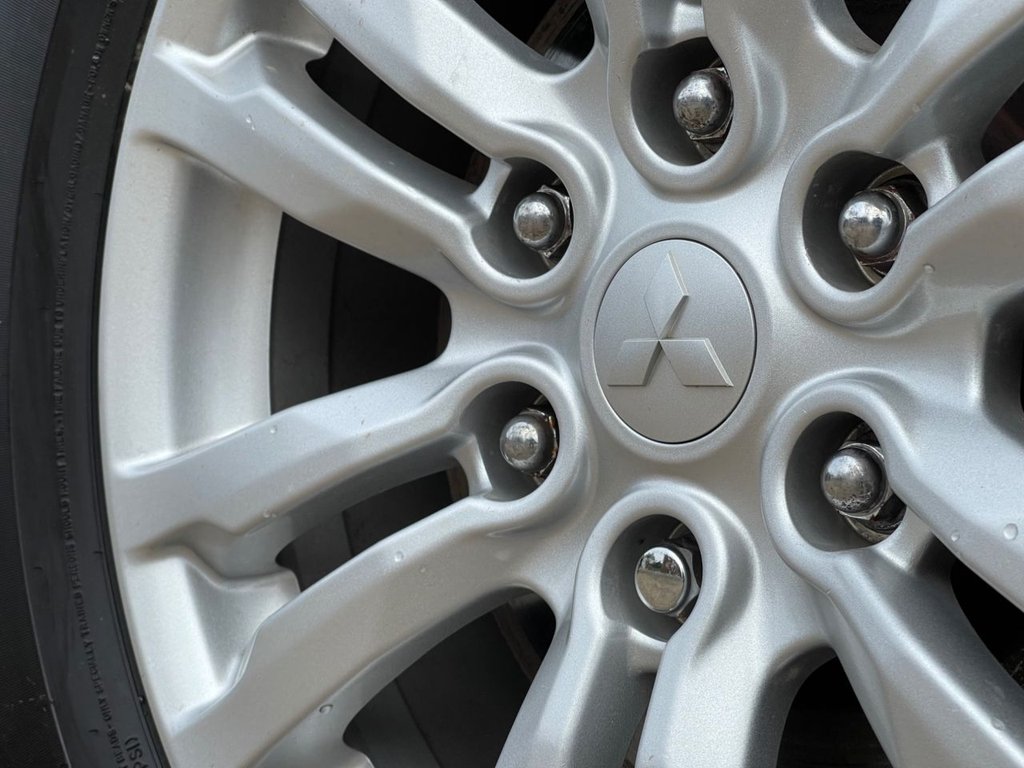 Used Mitsubishi Shogun 2012 for sale - 77328322: Photo 30