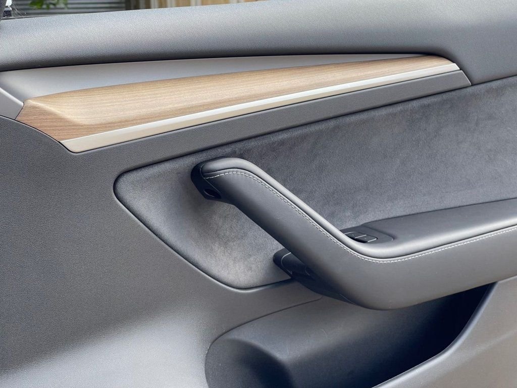 Used Tesla Model 3 2021 for sale - 76420070: Photo 17