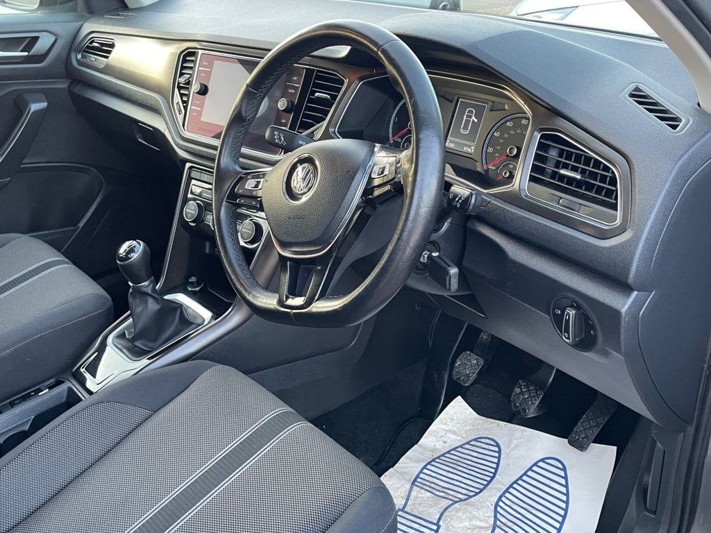 Used Volkswagen T-Roc 2019 for sale - 77673460: Photo 2