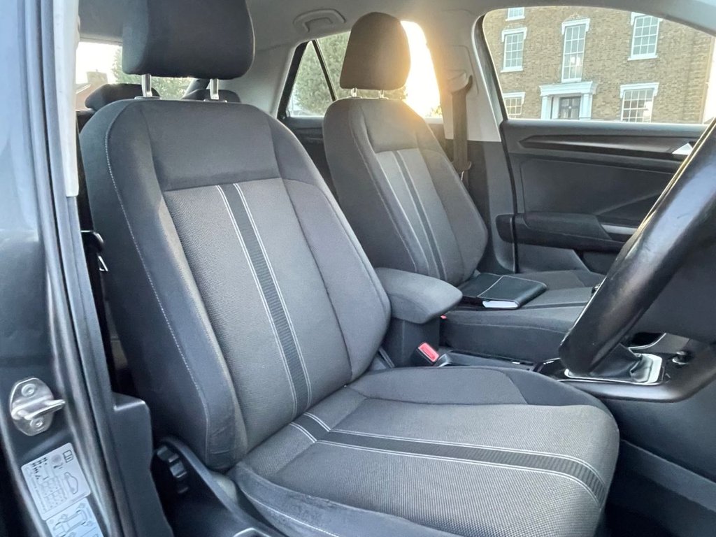 Used Volkswagen T-Roc 2019 for sale - 77673460: Photo 3