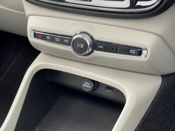 Used Volvo XC40 2019 for sale - 75676104: Photo 29