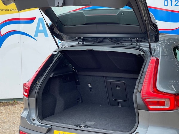 Used Volvo XC40 2019 for sale - 75676104: Photo 38