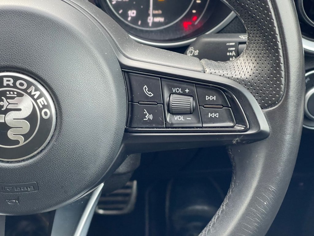 Used Alfa Romeo Giulia 2022 for sale - 76642822: Photo 15