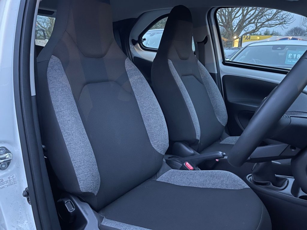 Used Toyota Aygo X 2023 for sale - 77328517: Photo 3