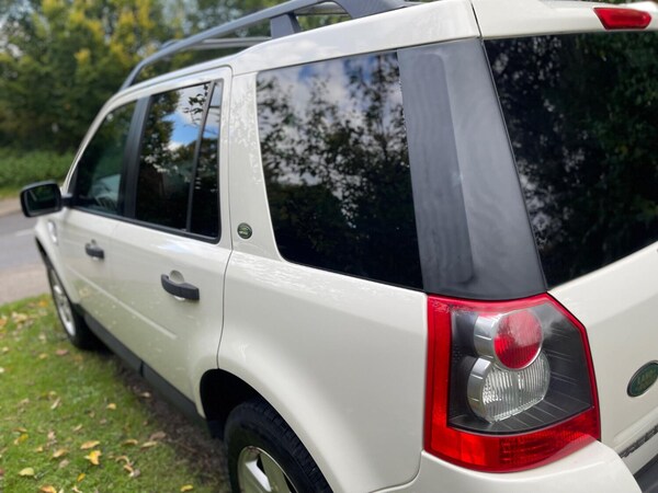 Used Land Rover Freelander 2010 for sale - 76237292: Photo 10