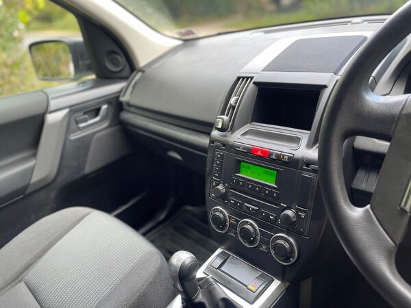 Used Land Rover Freelander 2010 for sale - 76237292: Photo 25