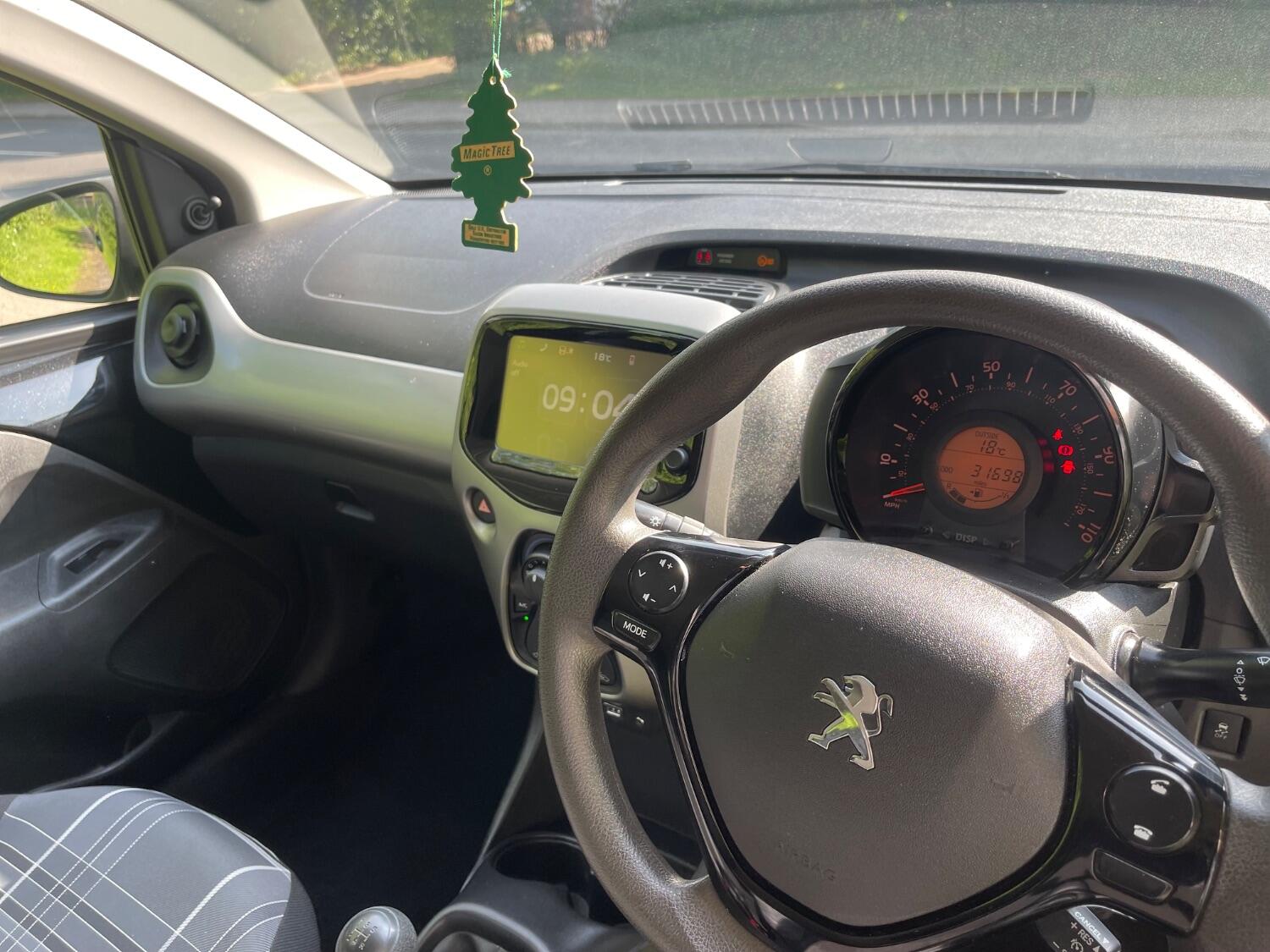 Used Peugeot 108 2017 for sale - 76268524: Photo 24