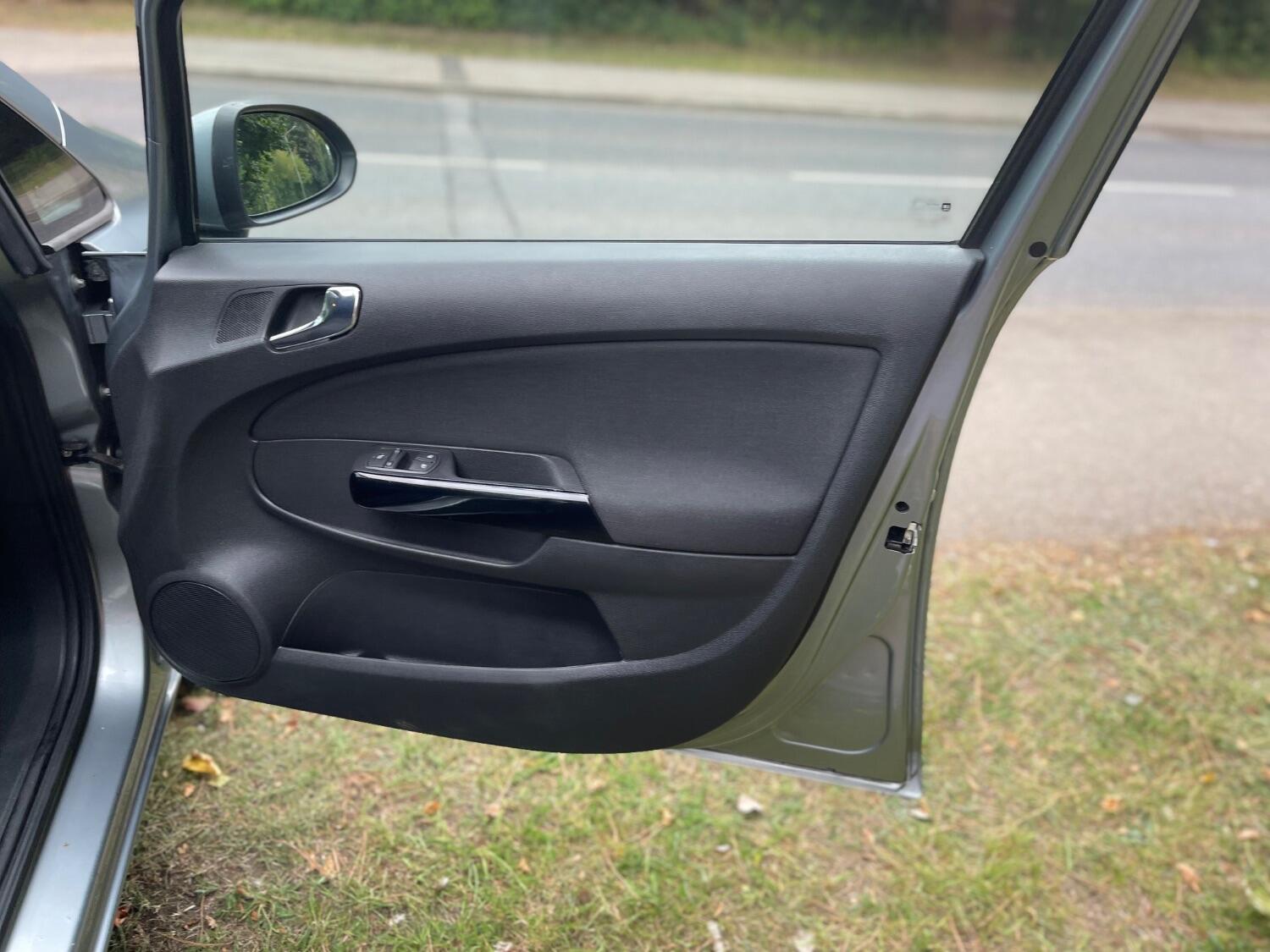 Used Vauxhall Corsa 2012 for sale - 76268539: Photo 21