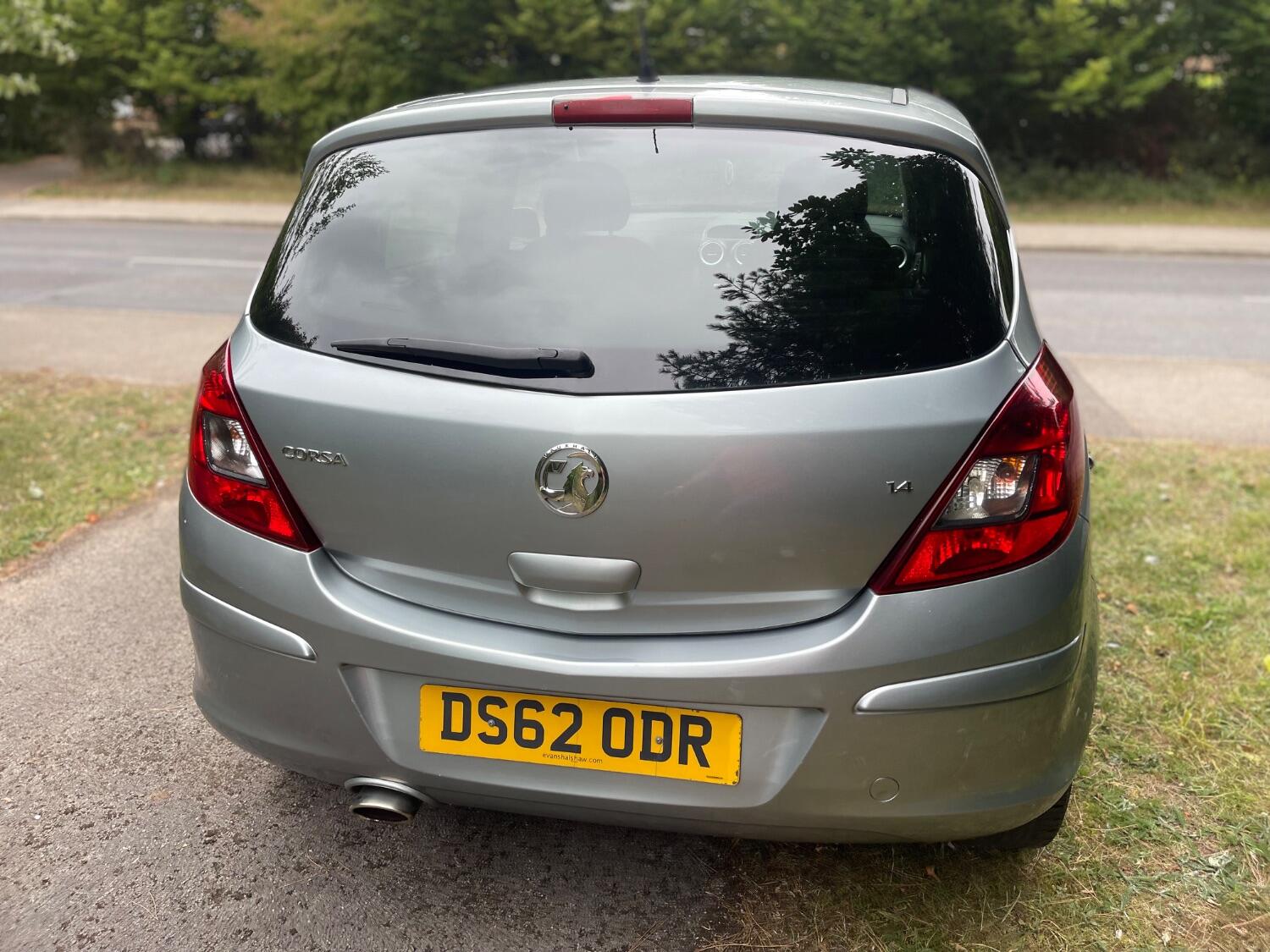 Used Vauxhall Corsa 2012 for sale - 76268539: Photo 9
