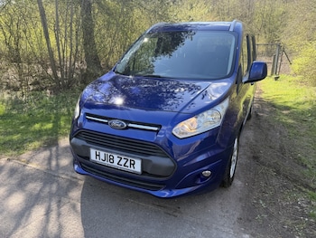 Used Ford Tourneo Connect 2018 for sale - 78674008: Photo