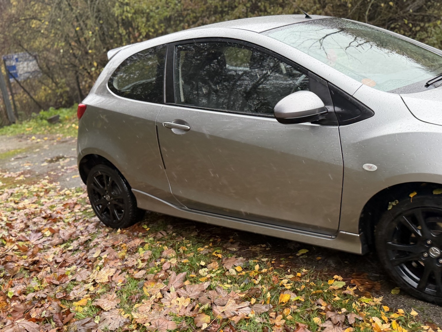 Used Mazda Mazda2 2009 for sale - 76643477: Photo 6