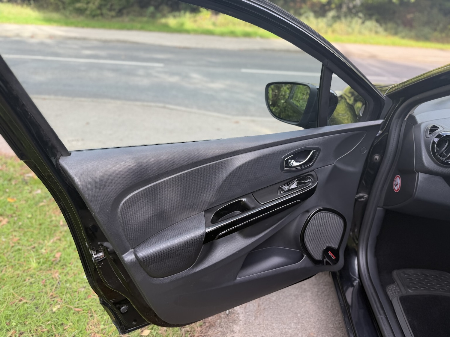 Used Renault Clio 2014 for sale - 76268571: Photo 13