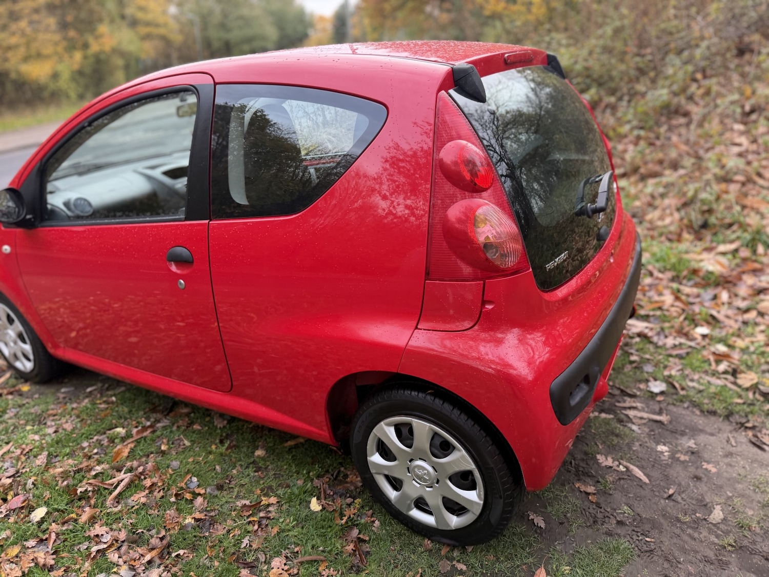 Used Peugeot 107 2011 for sale - 76643368: Photo 11