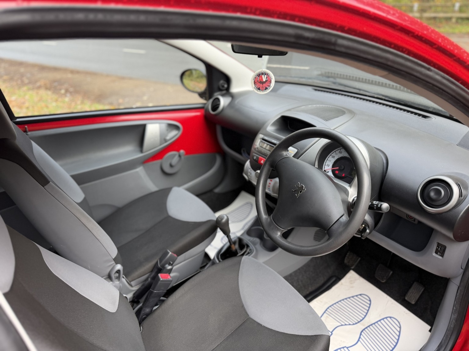 Used Peugeot 107 2011 for sale - 76643368: Photo 17