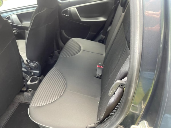 Used Peugeot 107 2012 for sale - 76268586: Photo 15