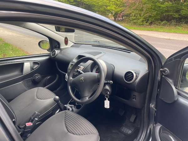 Used Peugeot 107 2012 for sale - 76268586: Photo 23