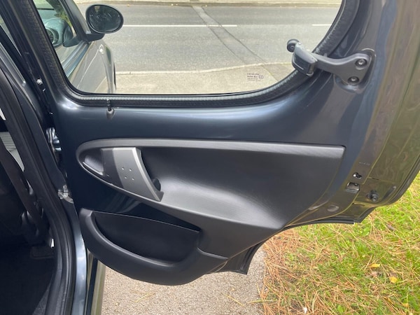 Used Peugeot 107 2012 for sale - 76268586: Photo 25
