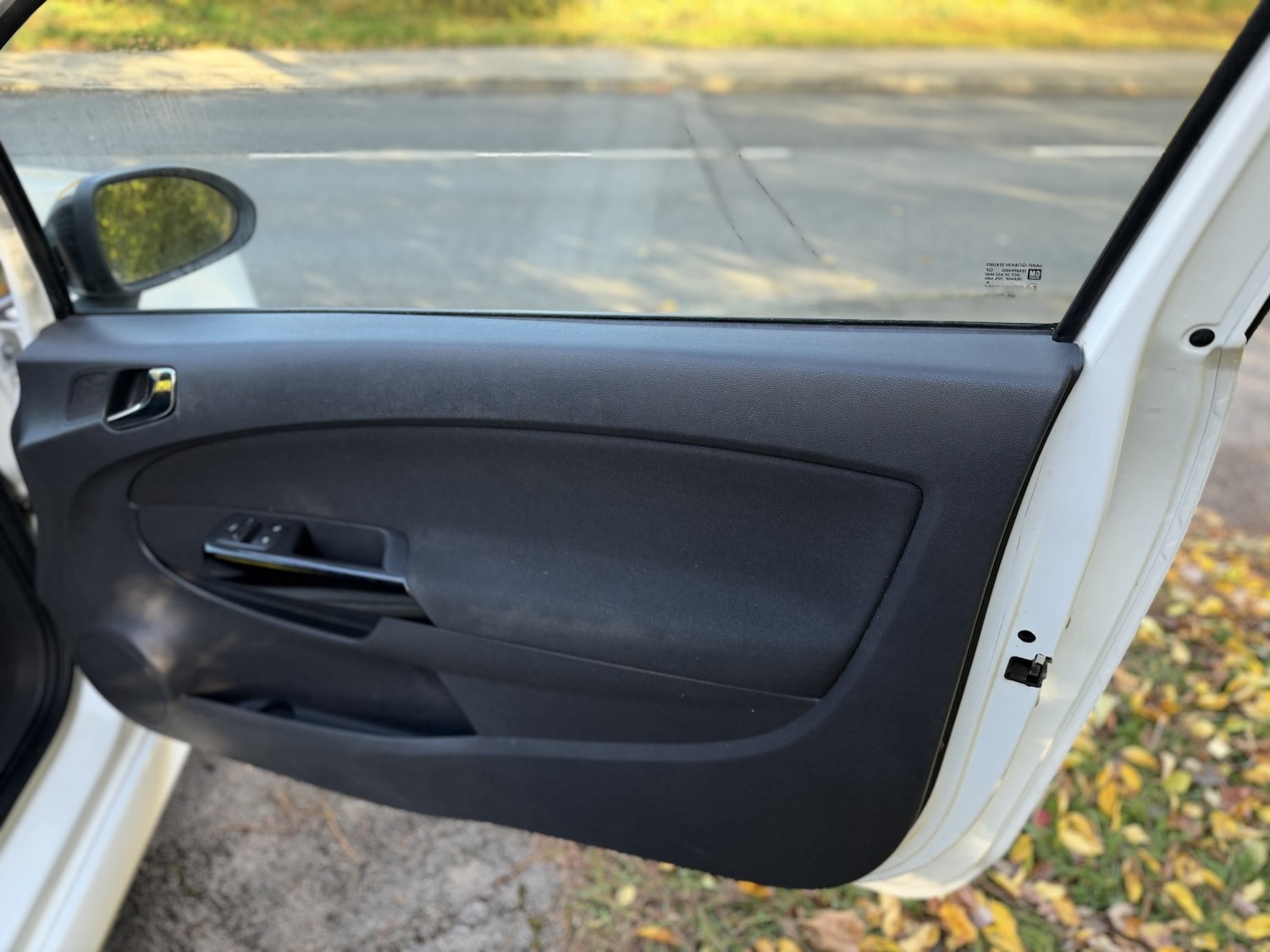 Used Vauxhall Corsa 2012 for sale - 76643463: Photo 16