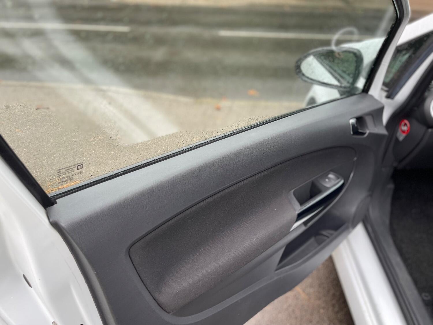 Used Vauxhall Corsa 2013 for sale - 76268520: Photo 14