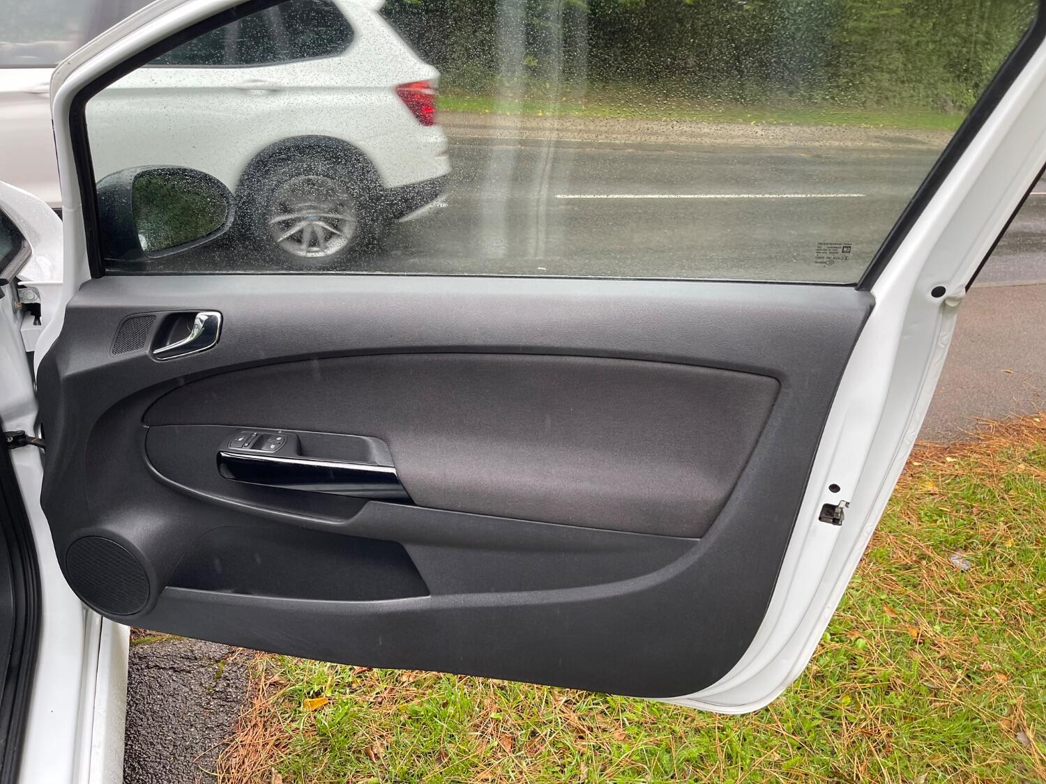 Used Vauxhall Corsa 2013 for sale - 76268520: Photo 16