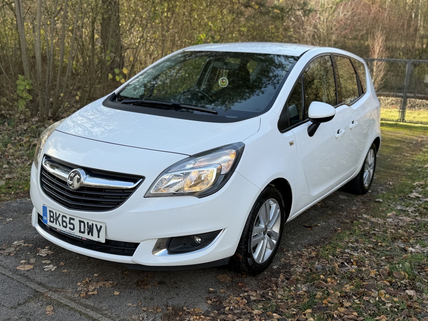 Used Vauxhall Meriva 2015 for sale - 76643365: Photo 1