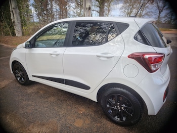 Used Hyundai i10 2017 for sale - 78300408: Photo
