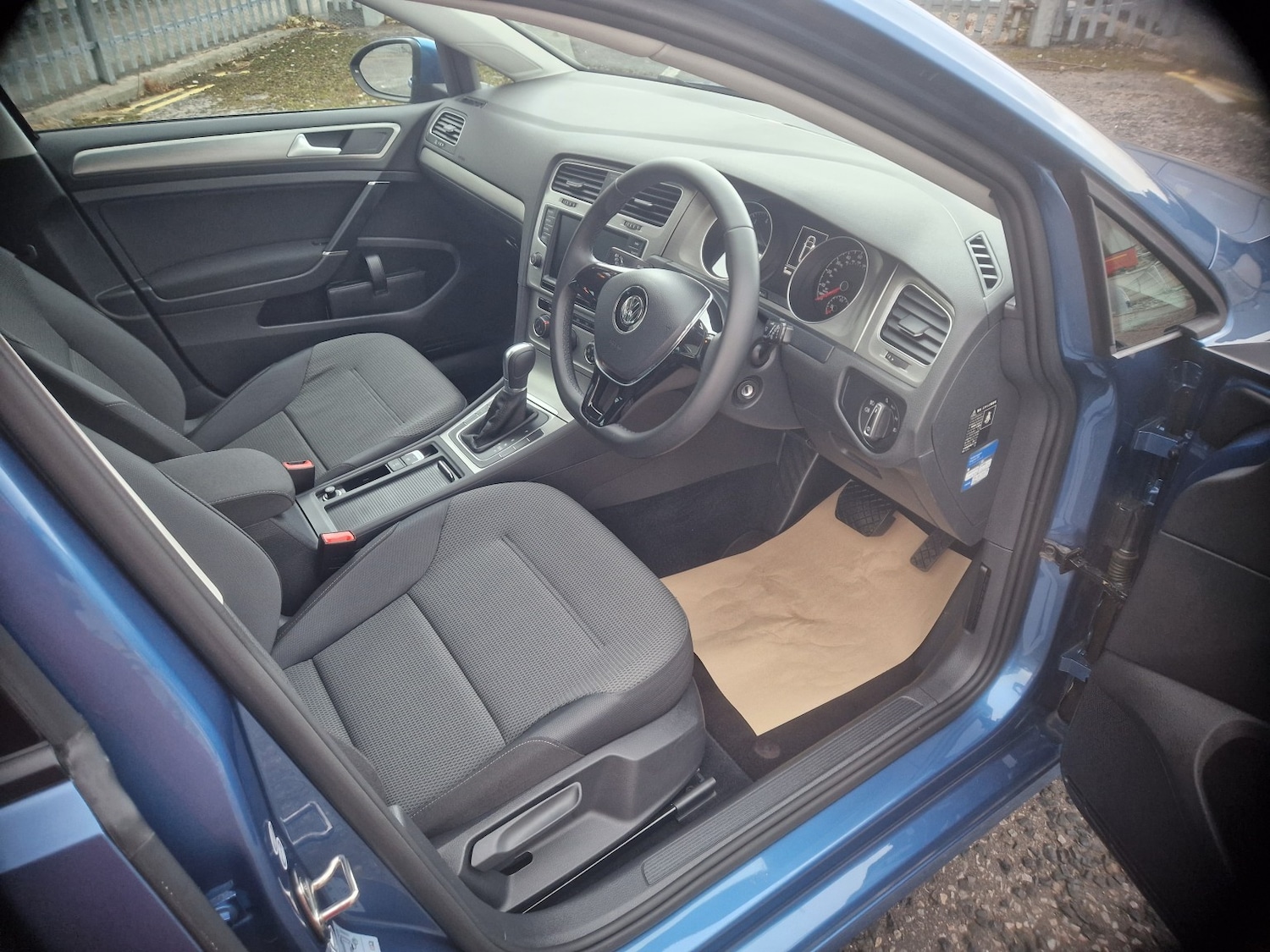 Used Volkswagen Golf 2014 for sale - 76225273: Photo 6