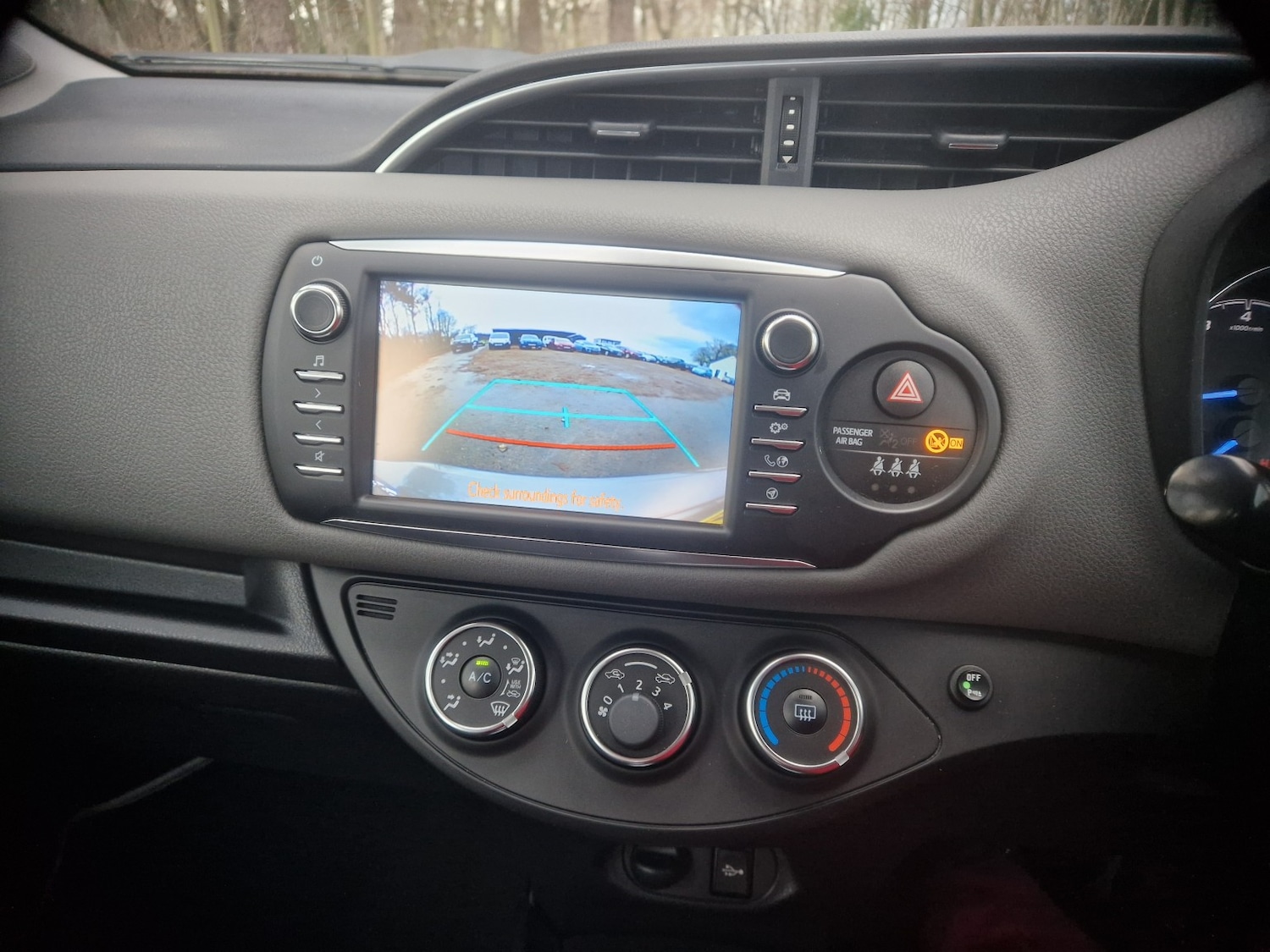 Used Toyota Yaris 2017 for sale - 77237129: Photo 6