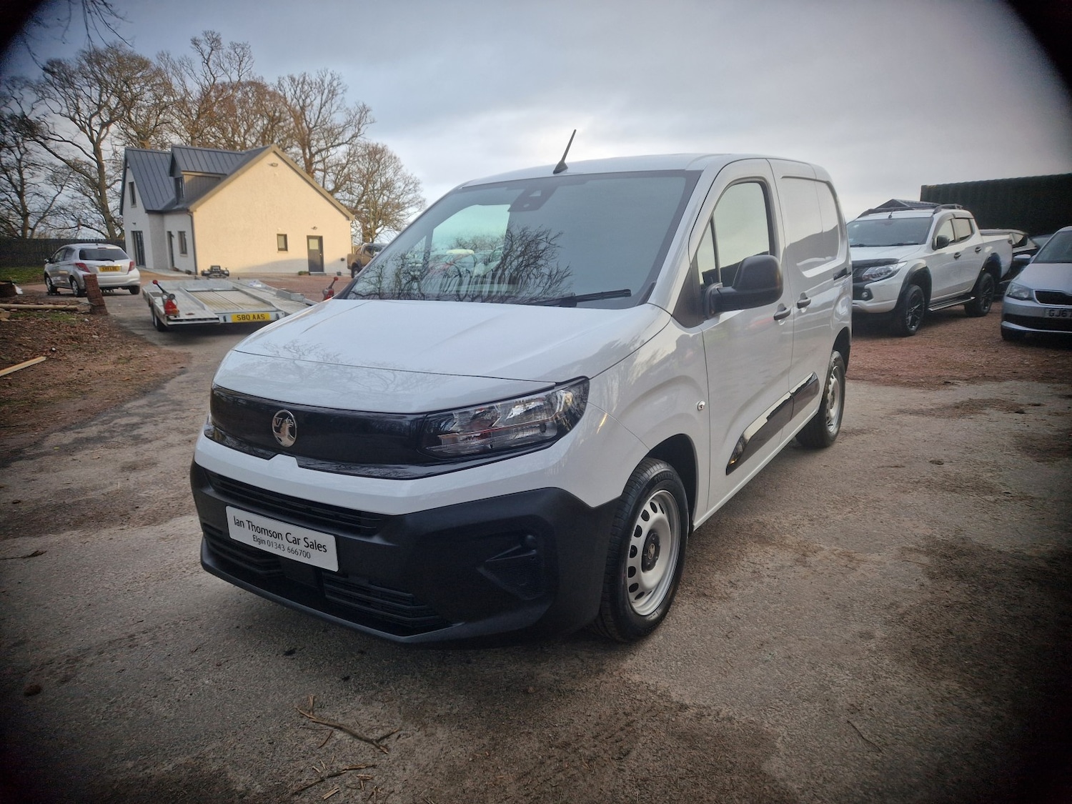 Used Vauxhall Combo 2024 for sale - 77080781: Photo 2