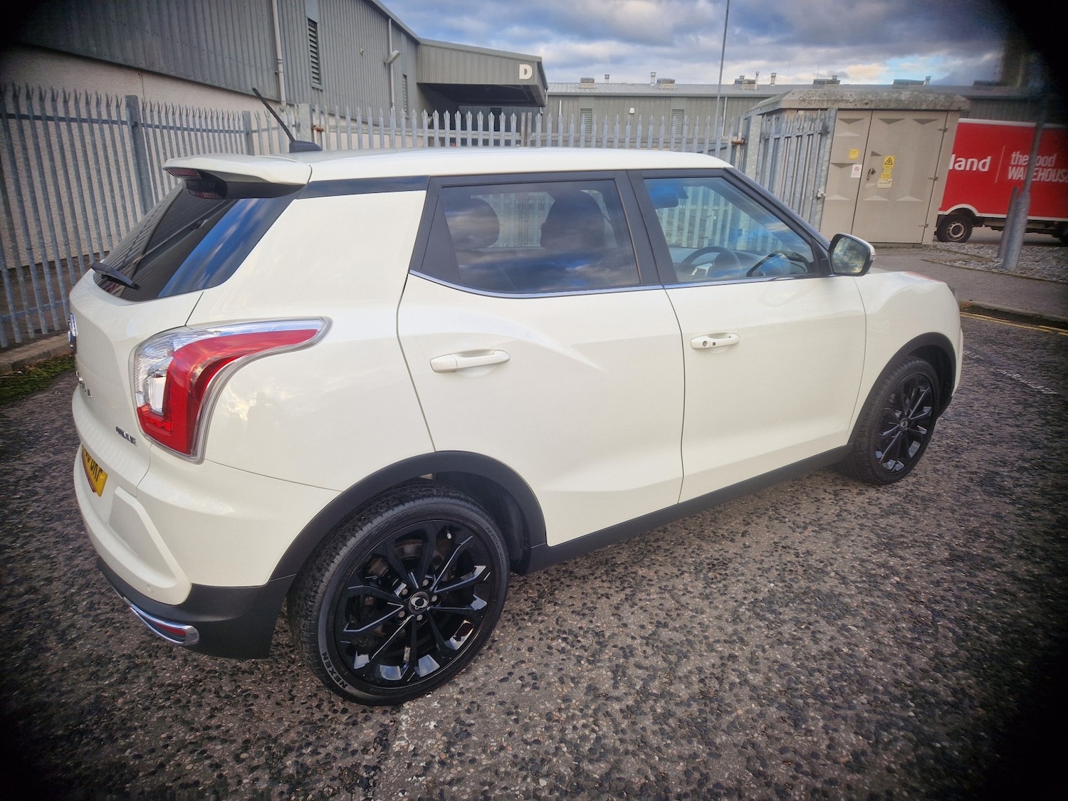 Used Ssangyong Tivoli 2019 for sale - 76769407: Photo 3